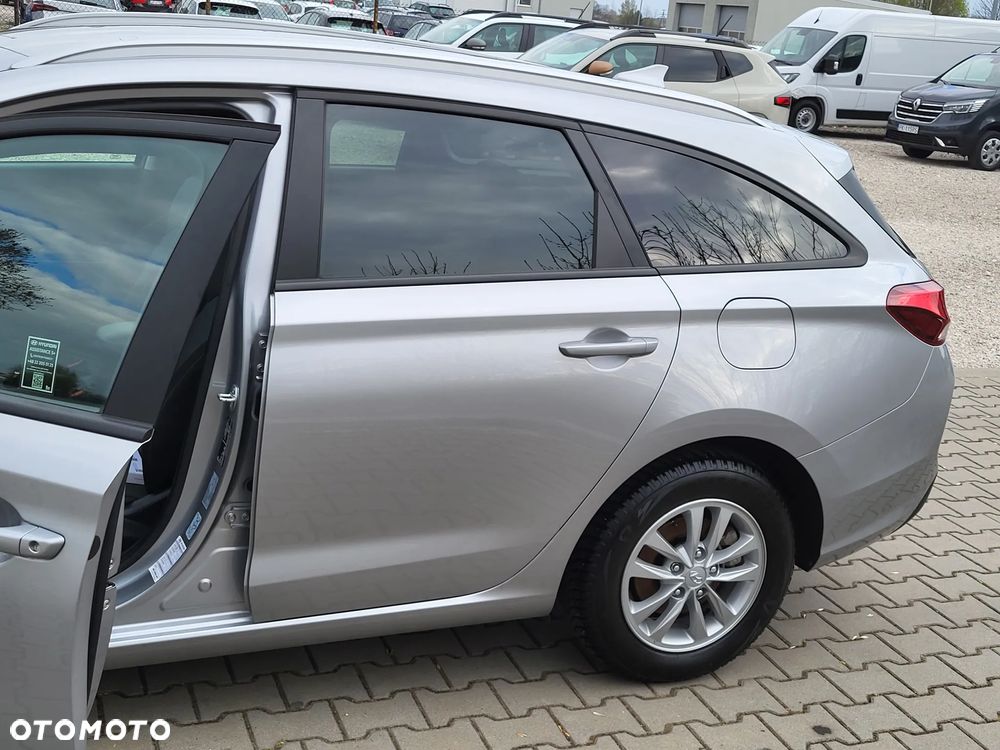 Hyundai i30 1.0 T-GDI Classic + - 9