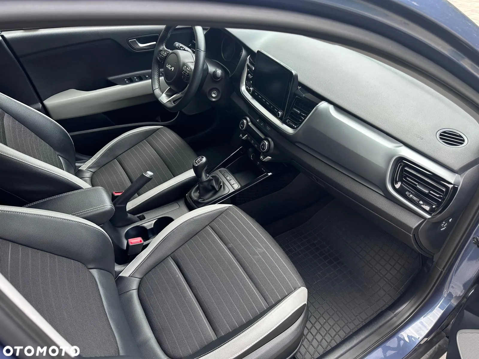 Kia Stonic 1.0 T-GDI L - 11