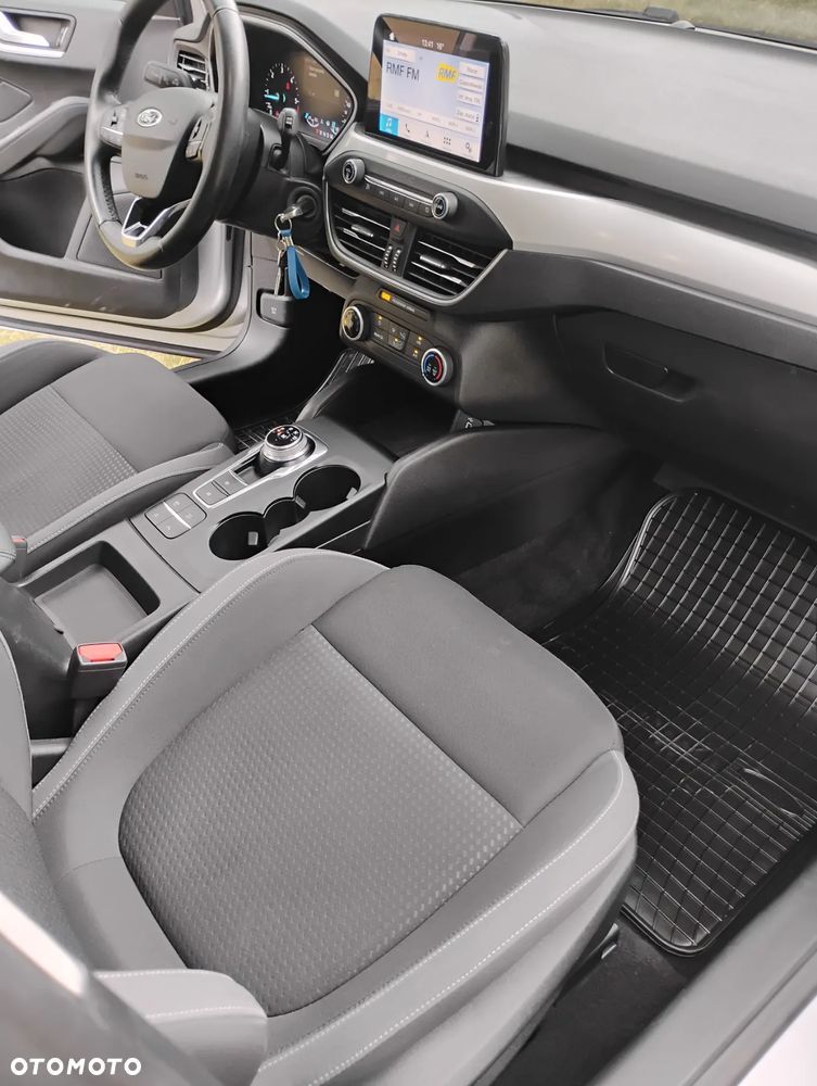 Ford Focus - 13