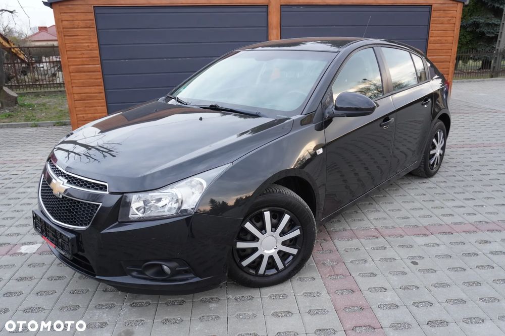 Chevrolet Cruze 1.6 LS+ - 1