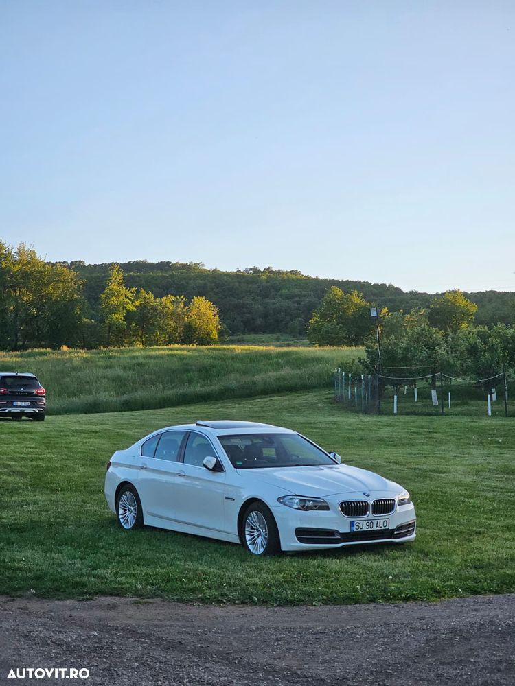 BMW Seria 5 520d Aut. Luxury Line - 25