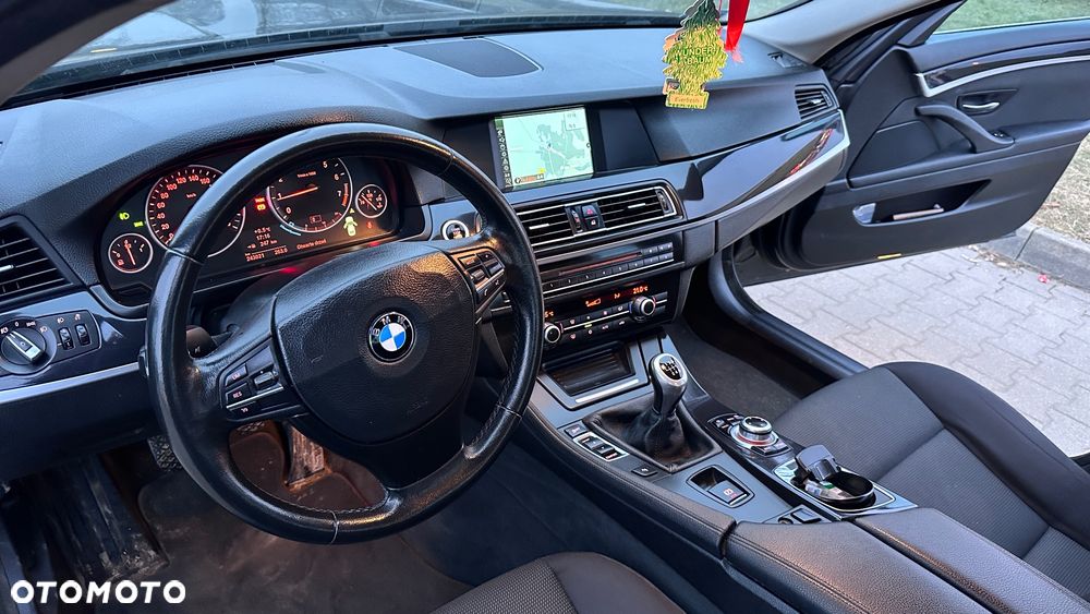 BMW Seria 5 - 16