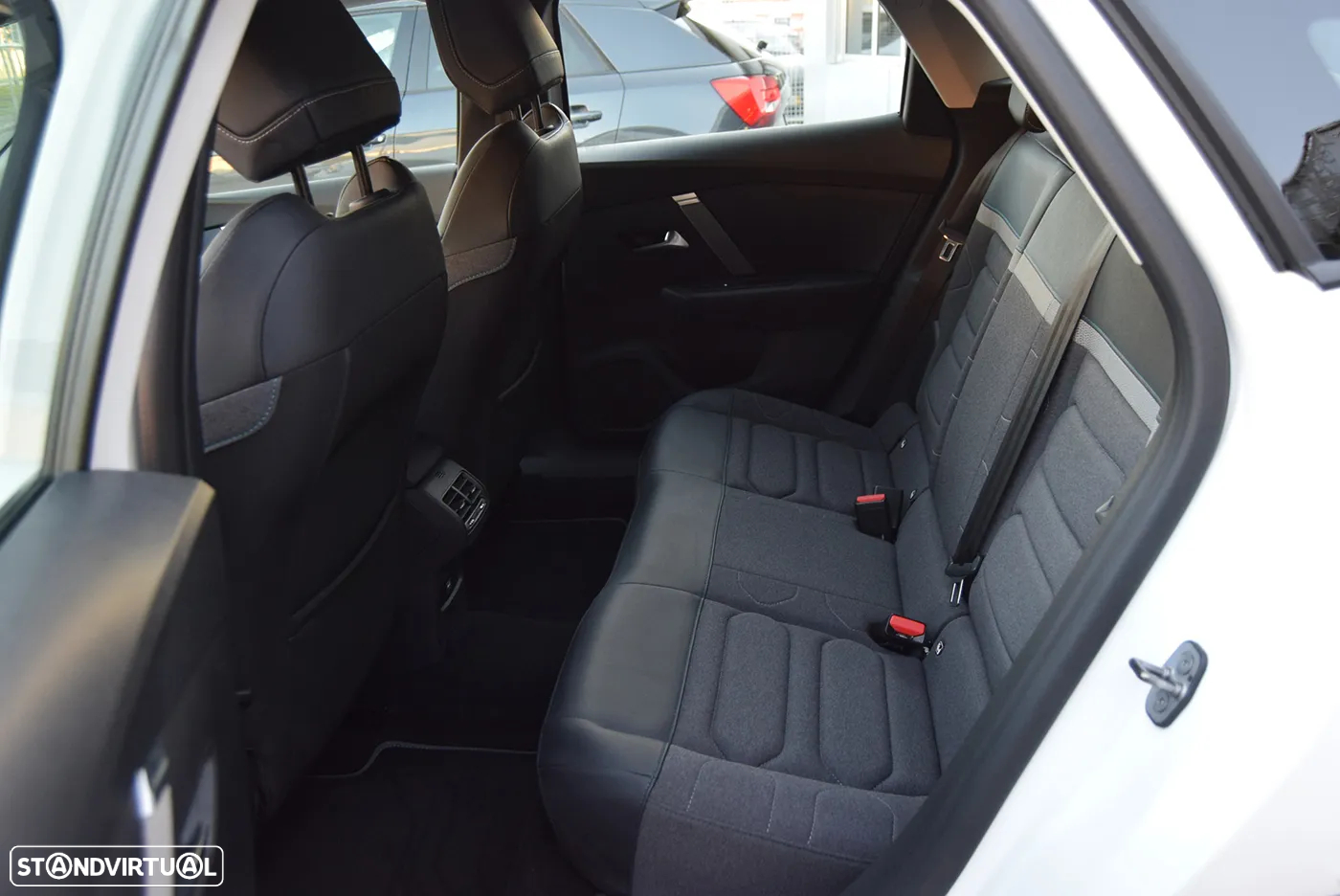 Citroën C4 1.2 PureTech Plus - 11