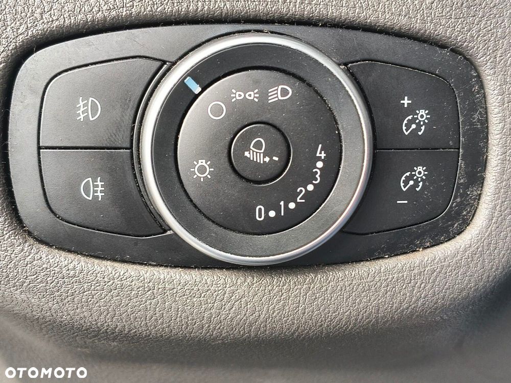 Ford Transit Connect - 35