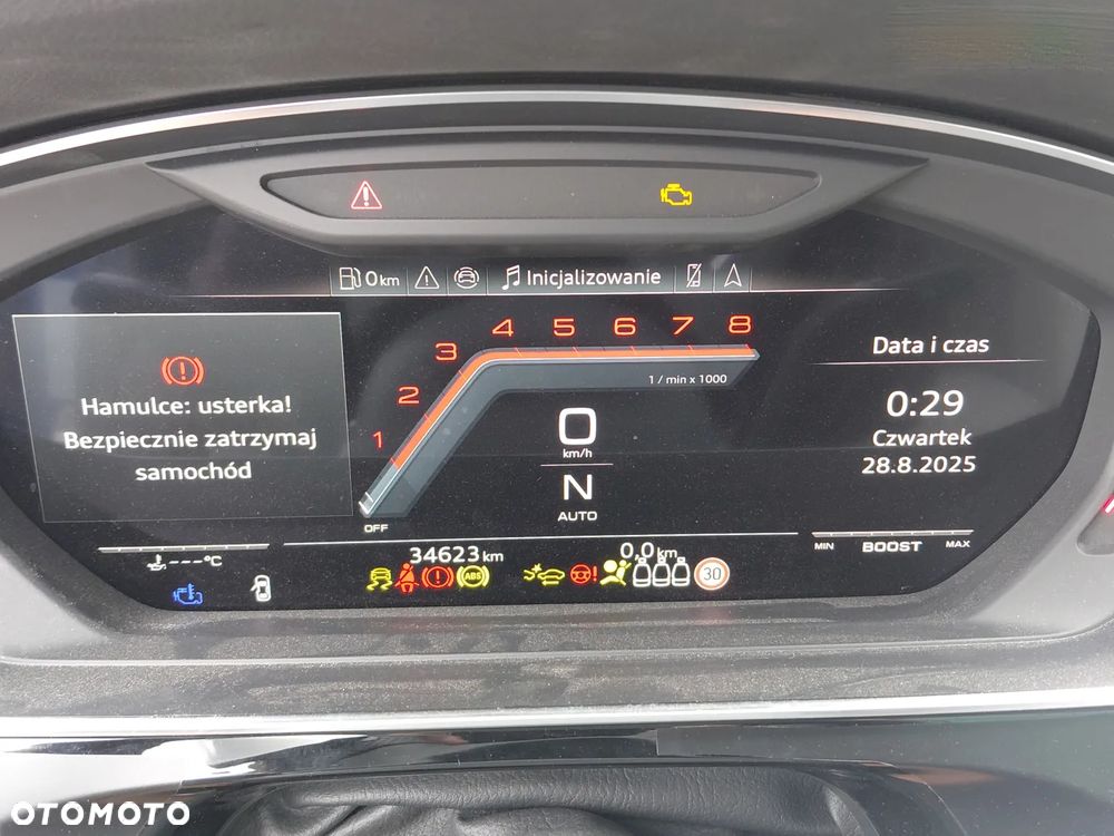 Audi S8 - 8