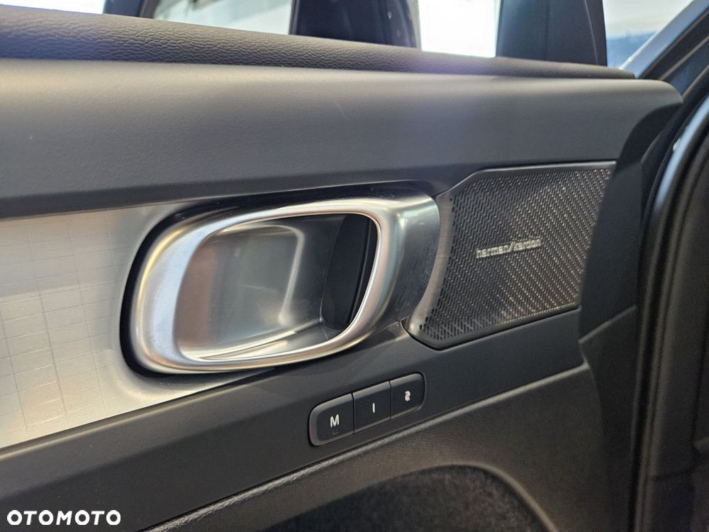 Volvo XC 40 - 19