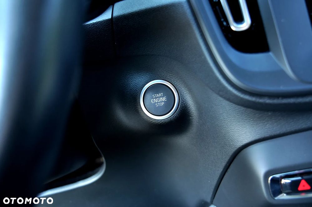 Volvo XC 40 T2 Core - 31