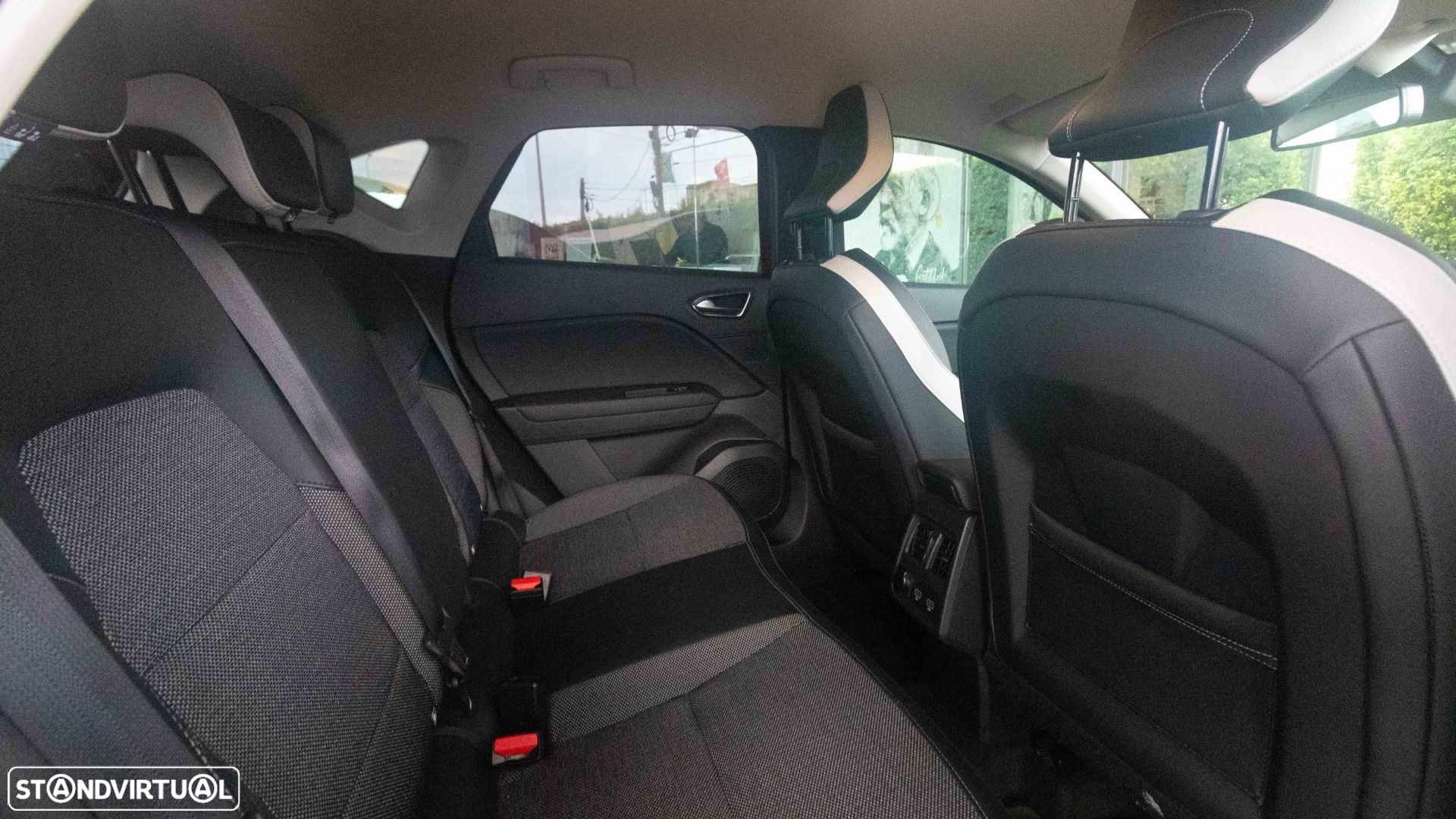 Renault Captur 1.0 TCe Exclusive - 8