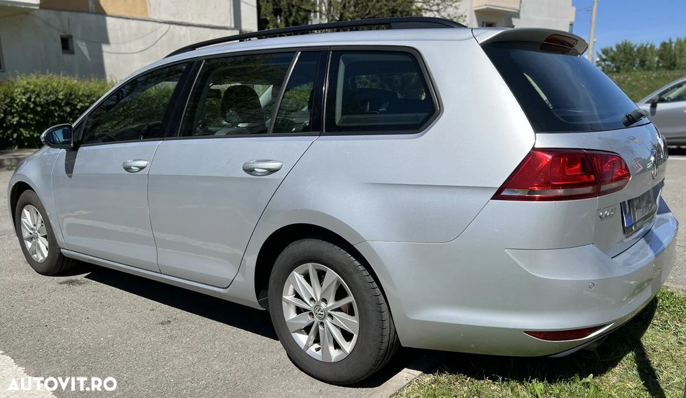 Volkswagen Golf 1.6 TDI BlueMotion Technology Comfortline - 4