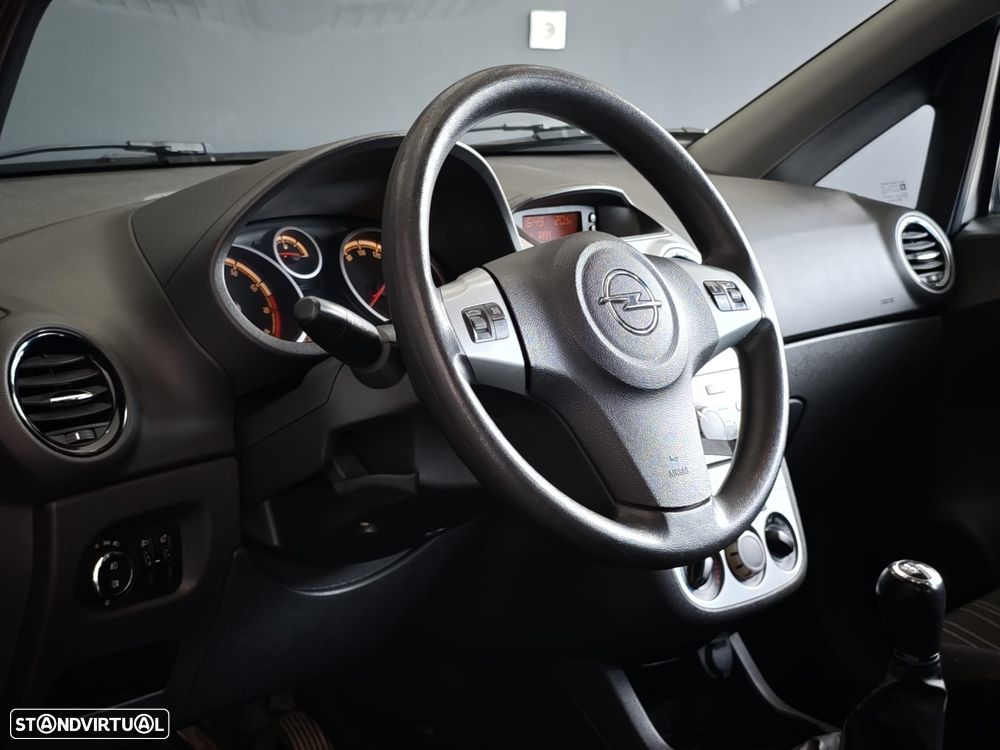 Opel Corsa 1.2 Cosmo - 18