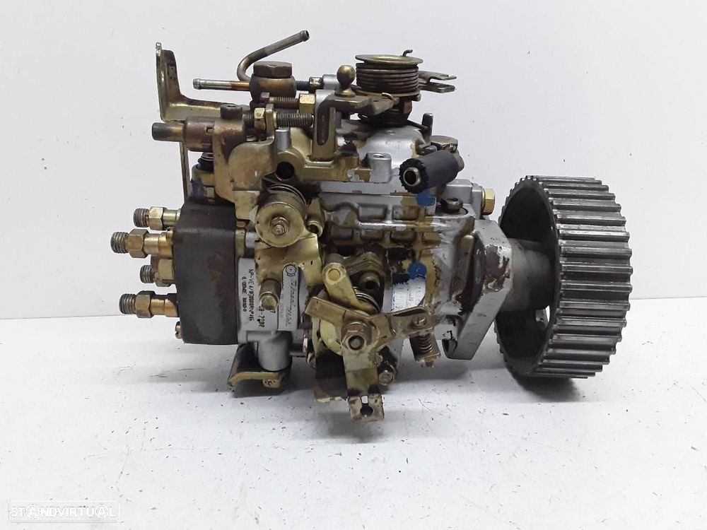 BOMBA DE INJEÇÃO NISSAN TRADE - 1