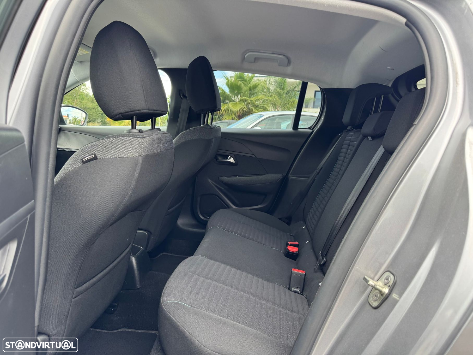 Peugeot 208 1.5 BlueHDi Allure - 19