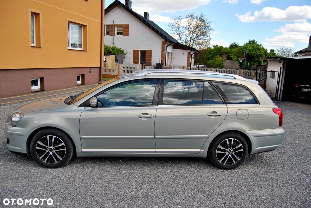 Toyota Avensis 1.8 VVT-i Sol - 6