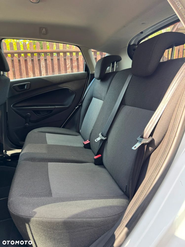 Ford Fiesta 1.25 Silver X (Ambiente) EU6 - 27