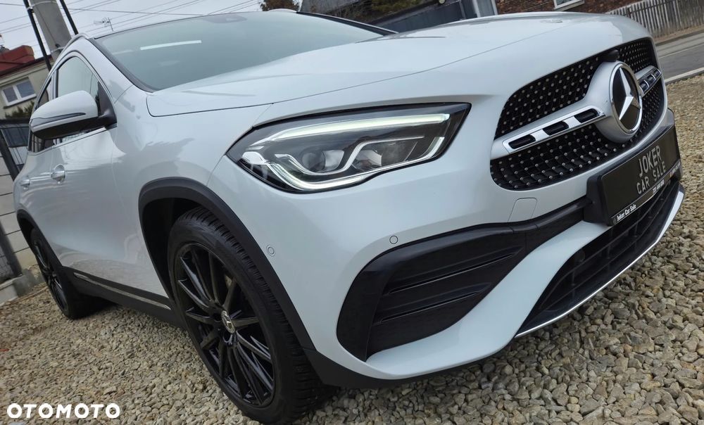 Mercedes-Benz GLA 200 7G-DCT AMG Line - 9