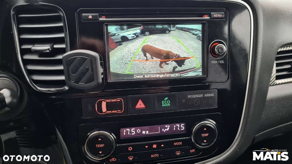 Mitsubishi Outlander - 8