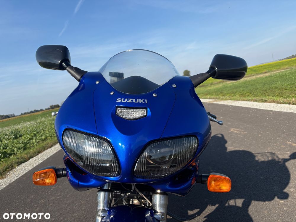 Suzuki SV - 28
