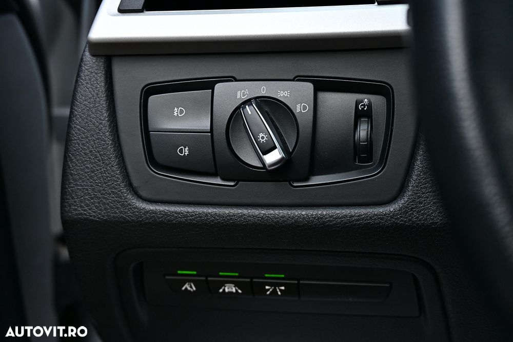 BMW Seria 3 318d Touring Aut. - 23