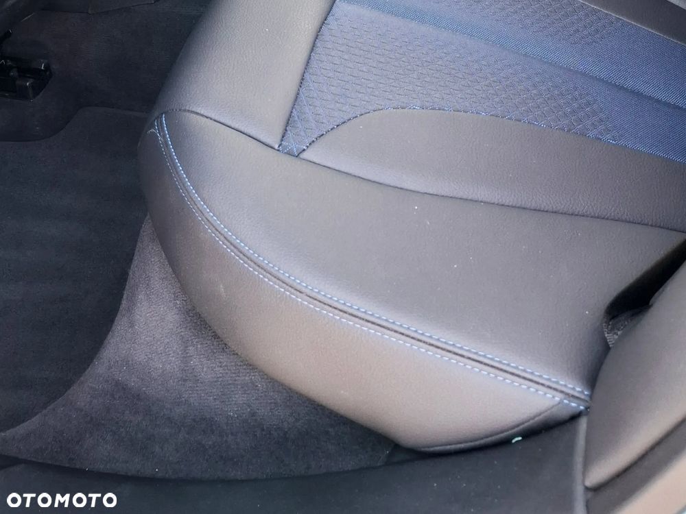 BMW Seria 2 220i M Sport - 27