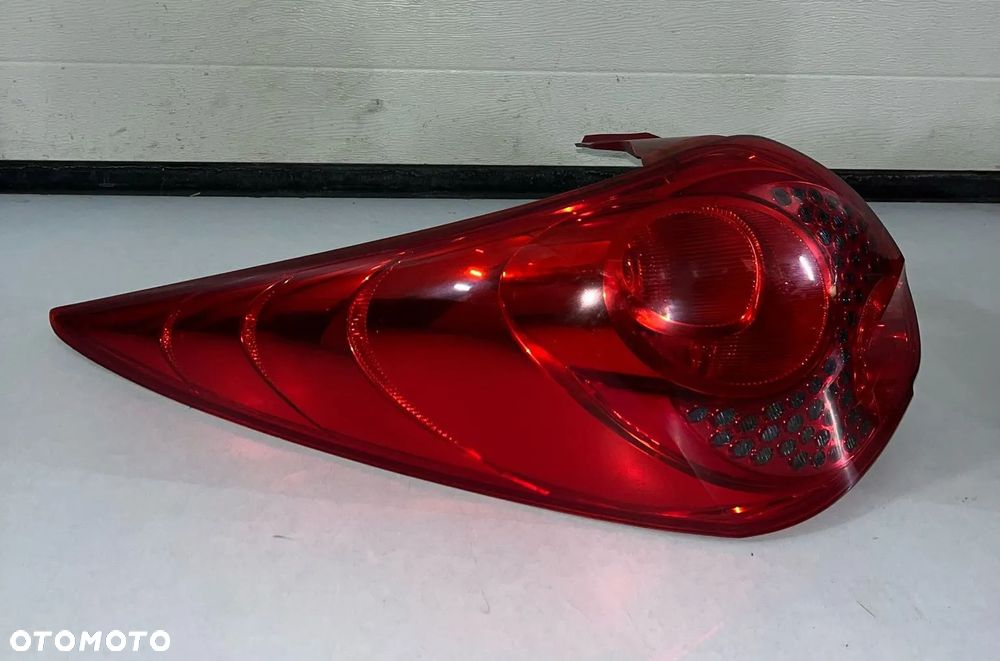 LAMPA LEWY TYŁ -PEUGEOT 207 SW /KOMBI-EUROPA , ORYGINAŁ -9680158080 - 1