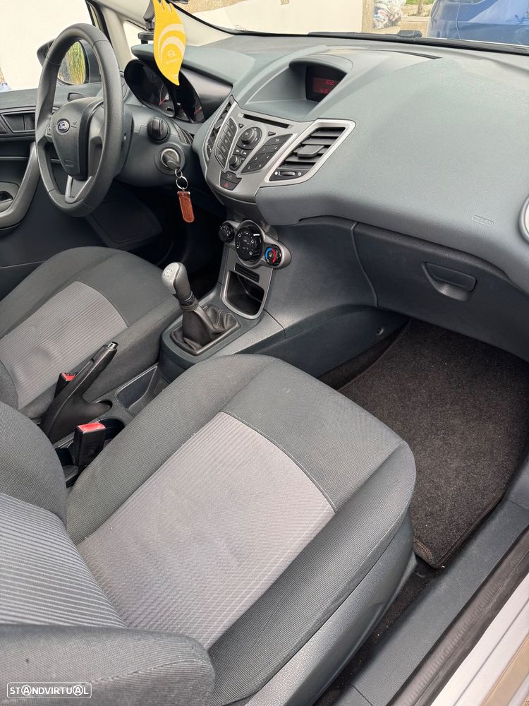 Ford Fiesta 1.4 TDCI Trend - 13