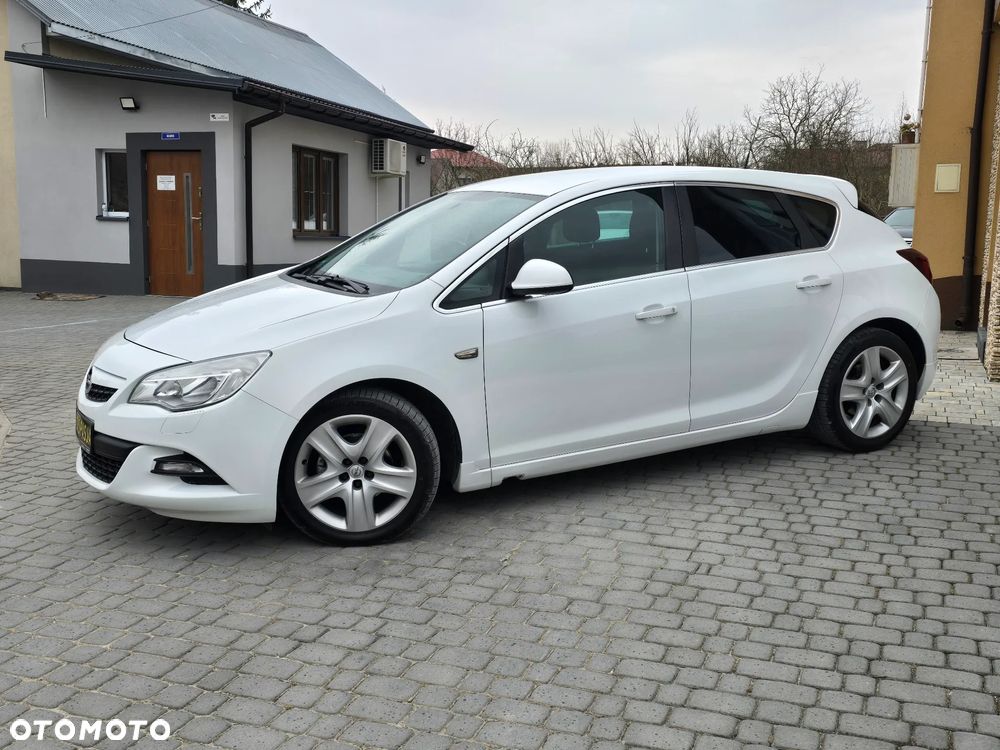 Opel Astra 1.4 Turbo - 4