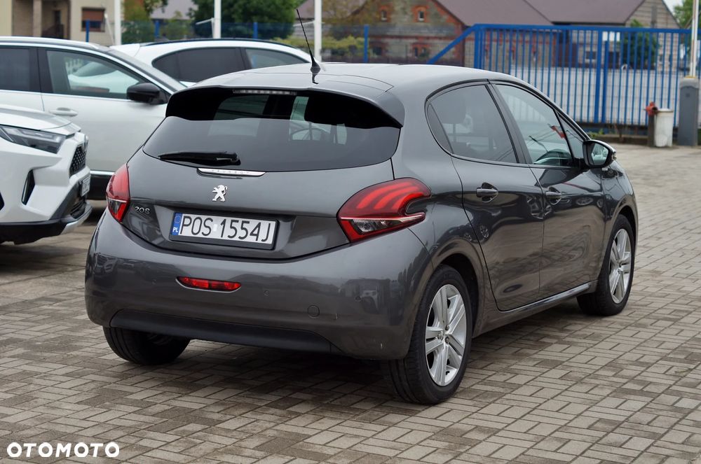 Peugeot 208 1.2 PureTech Style - 4