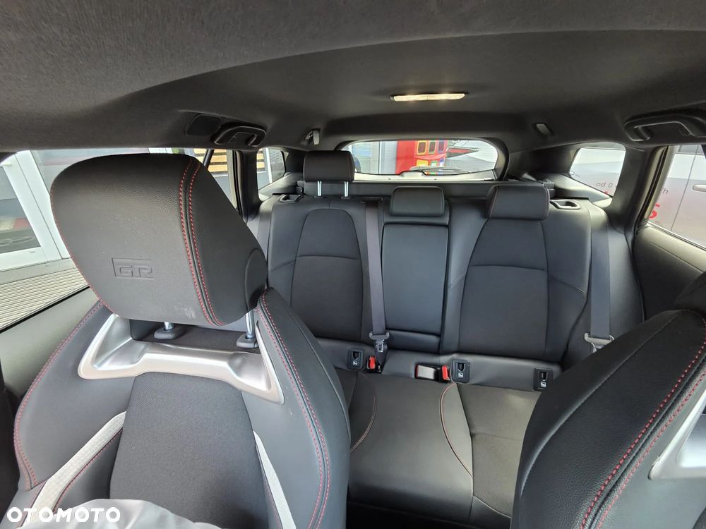 Toyota Corolla 2.0 Hybrid GR Sport - 31