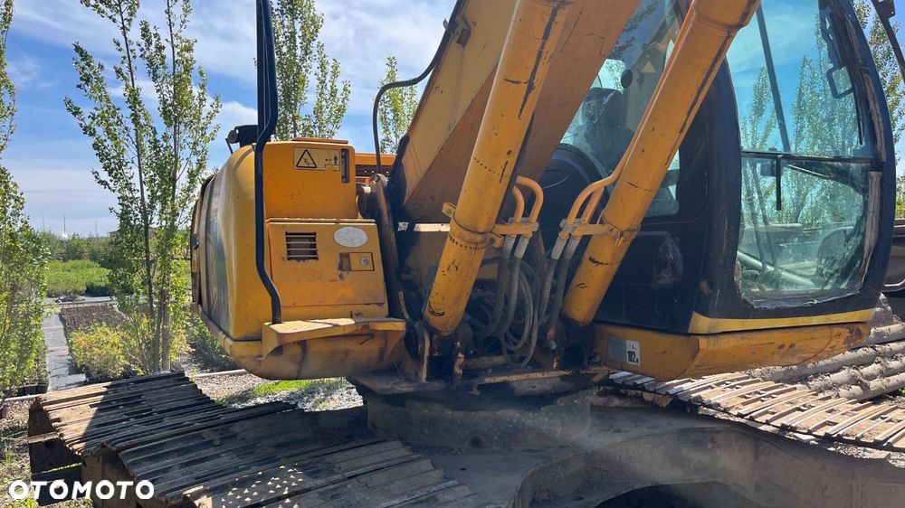 JCB Js 220 - 38