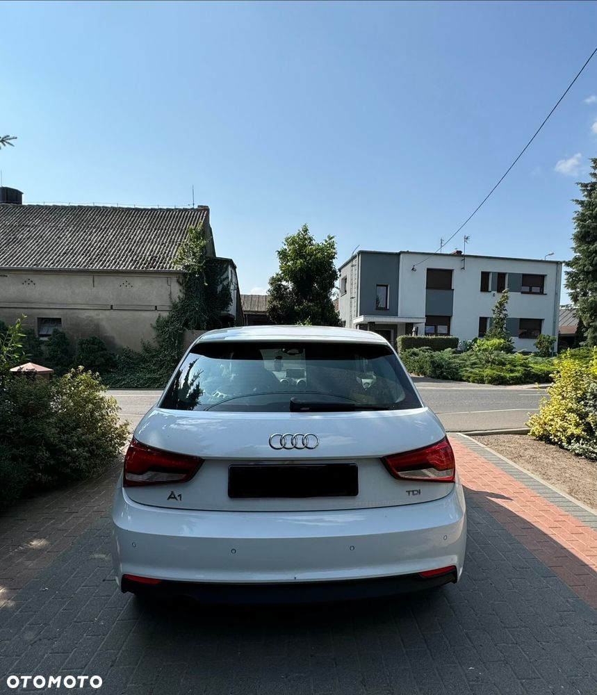 Audi A1 3-drzwiowe 1.6 TDI design - 5