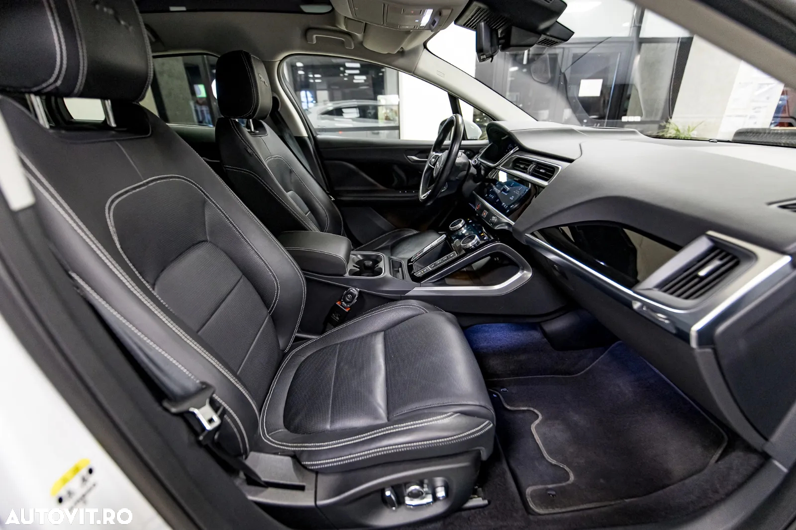 Jaguar I-Pace HSE - 29