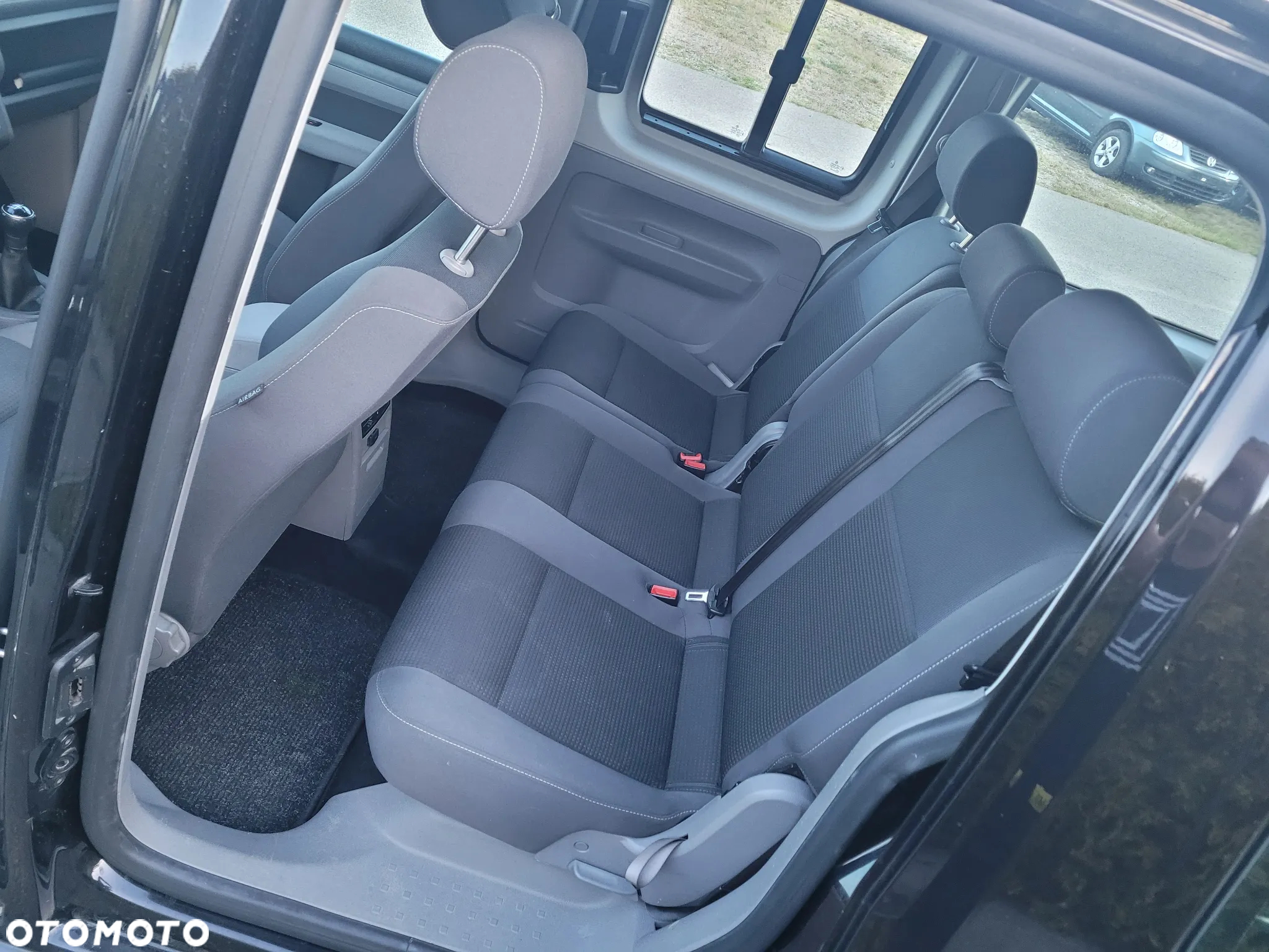 Volkswagen Caddy - 12