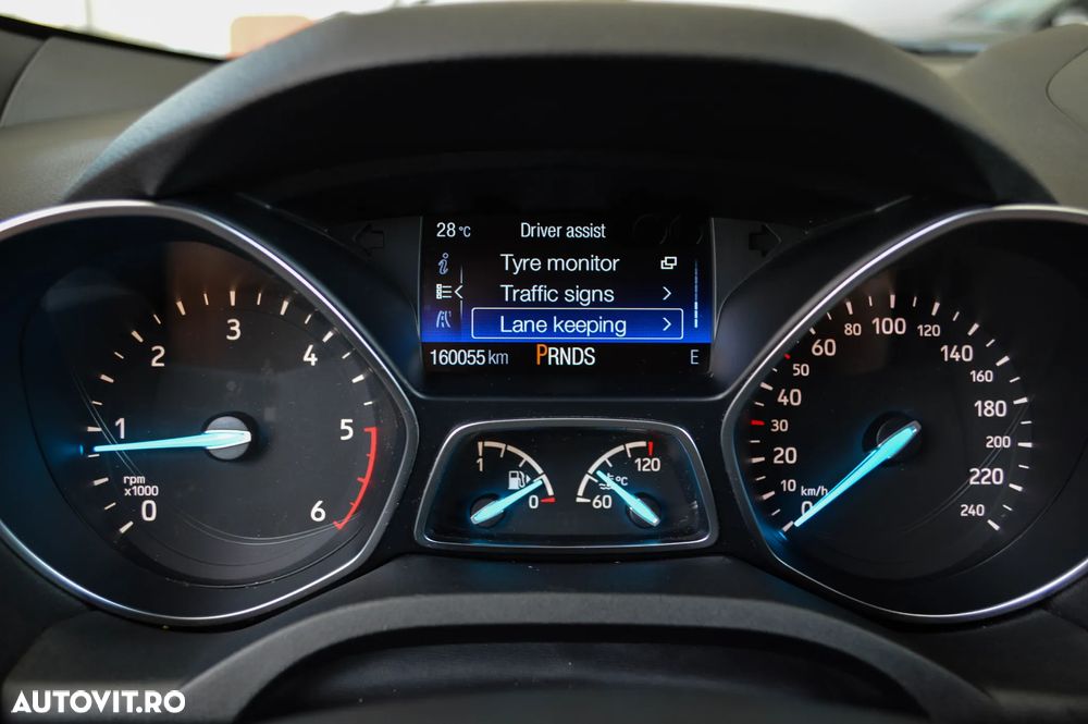 Ford Kuga 2.0 TDCi 2x4 Aut. ST-Line - 7