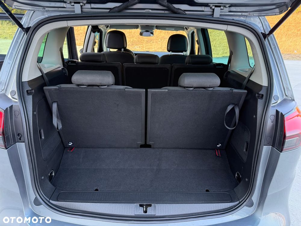 Opel Zafira - 36