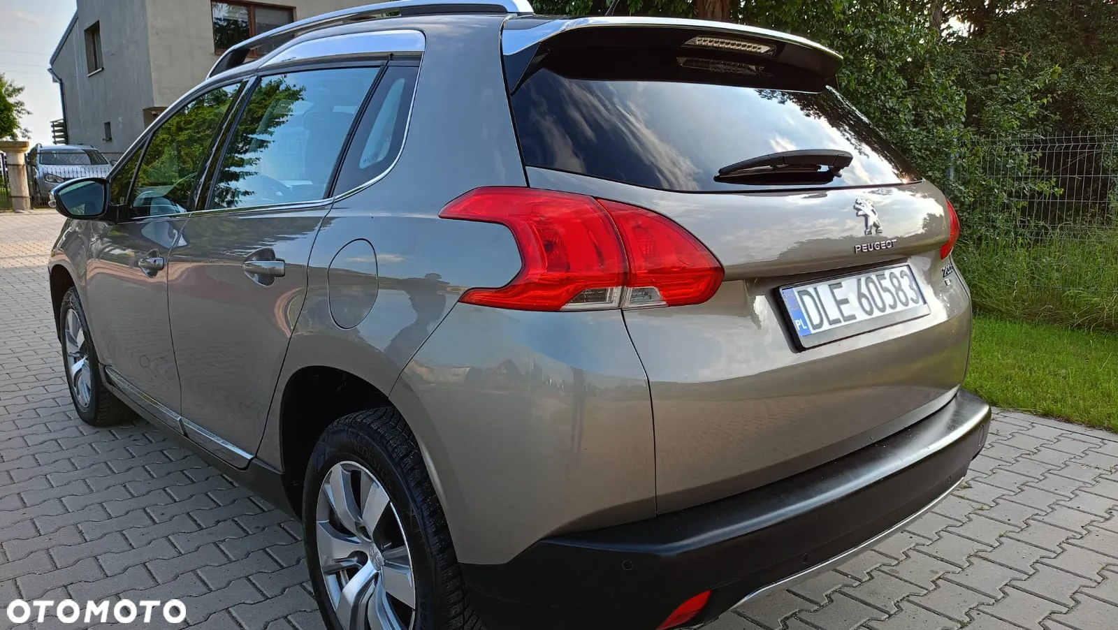 Peugeot 2008 - 7