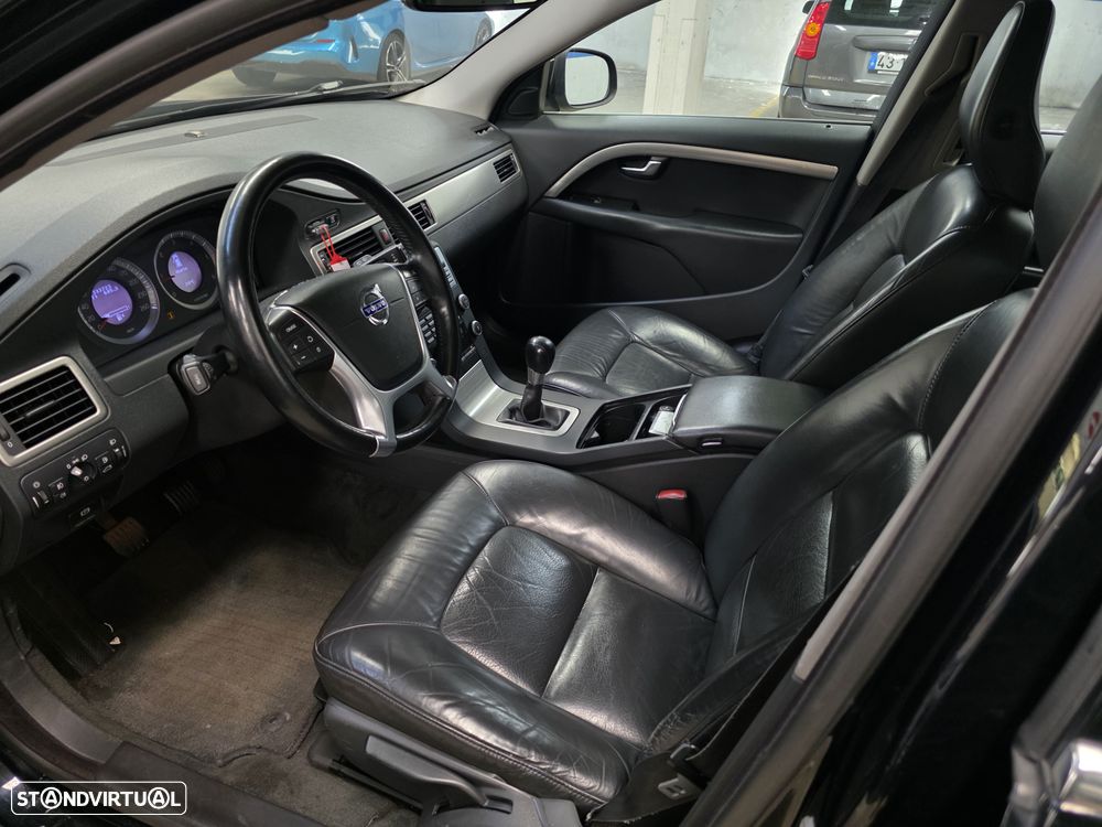 Volvo V70 2.0 D Nivel 3 - 9