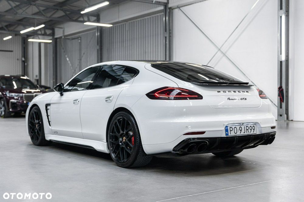Porsche Panamera - 11