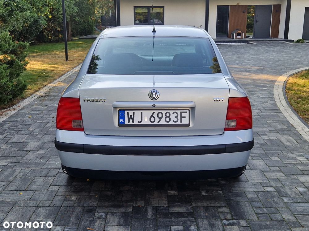 Volkswagen Passat - 5