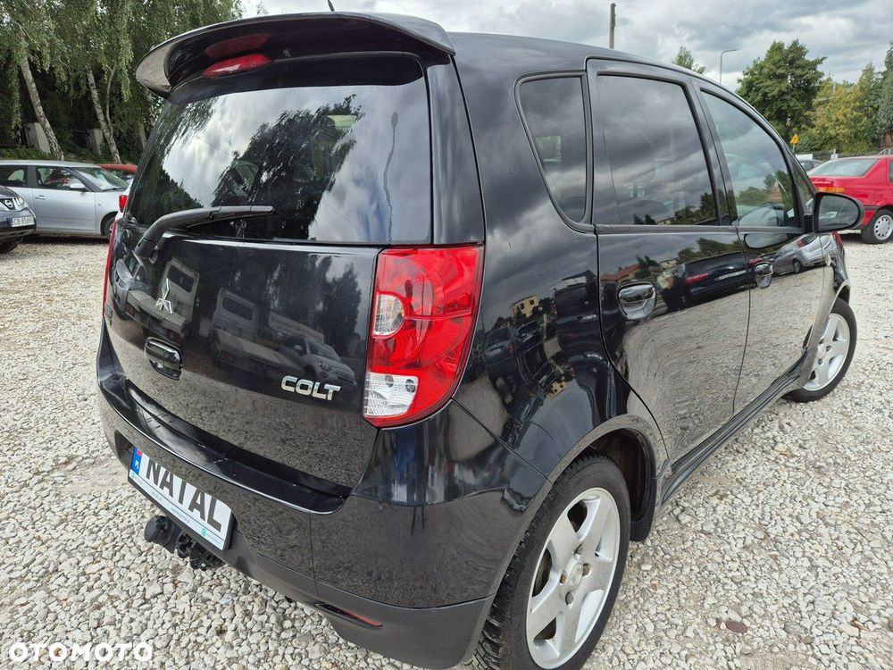 Mitsubishi Colt - 4