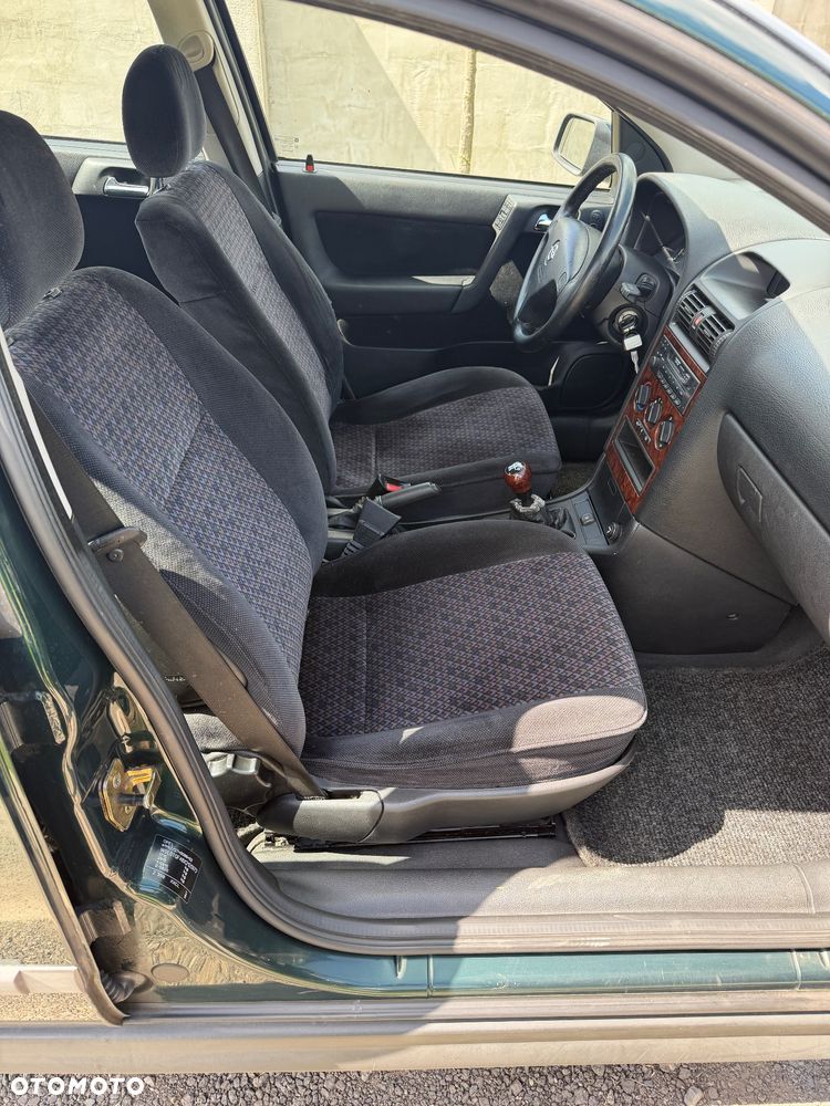 Opel Astra - 11