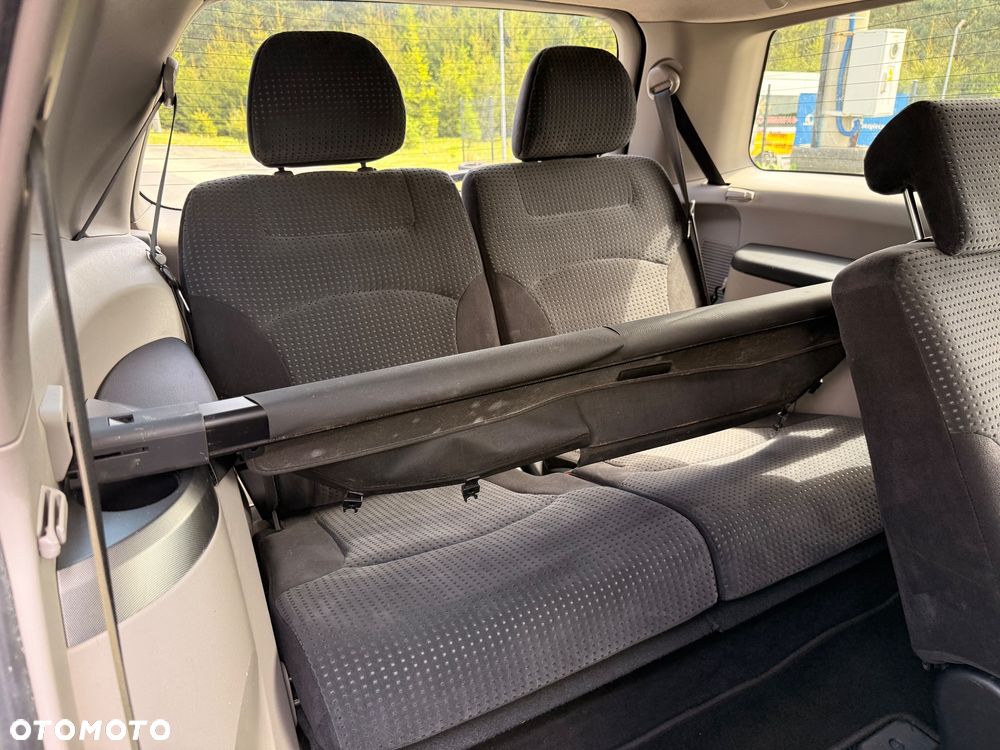 Mitsubishi Grandis 2.0 DI-D 7-Sitzer Intense - 27