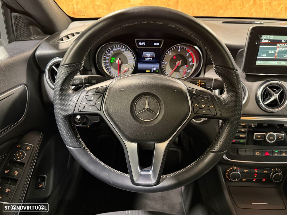 Mercedes-Benz CLA 220 CDi Urban Aut. - 13