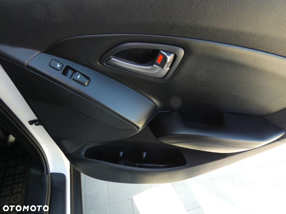 Hyundai ix35 2.0 2WD Automatik Trend - 31