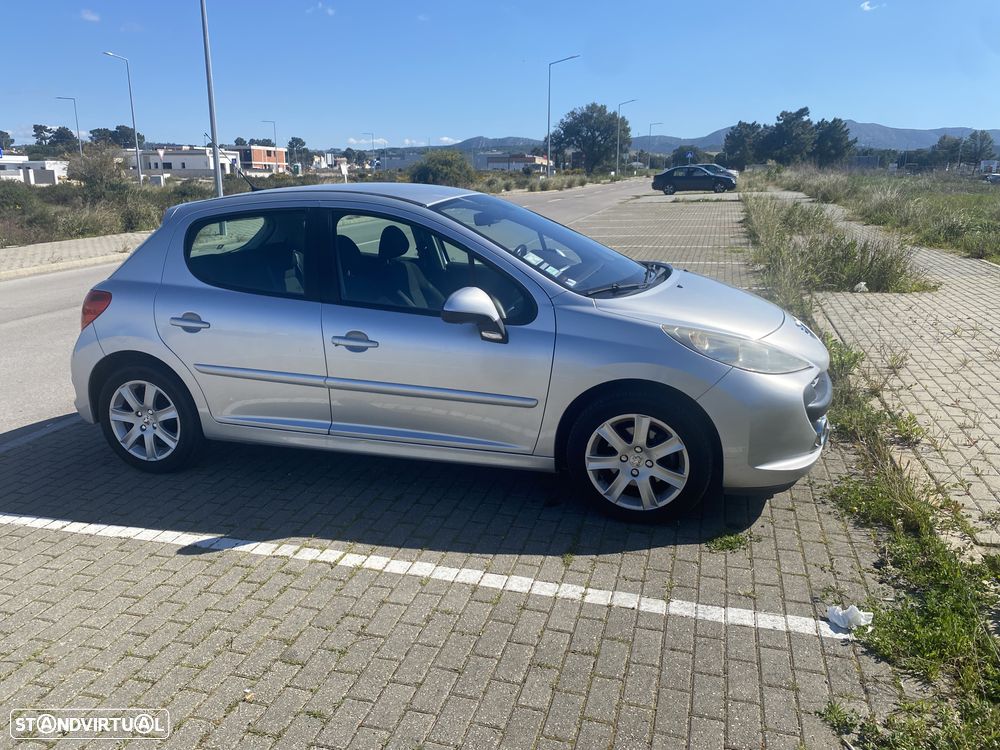 Peugeot 207 1.6 HDi Premium - 3