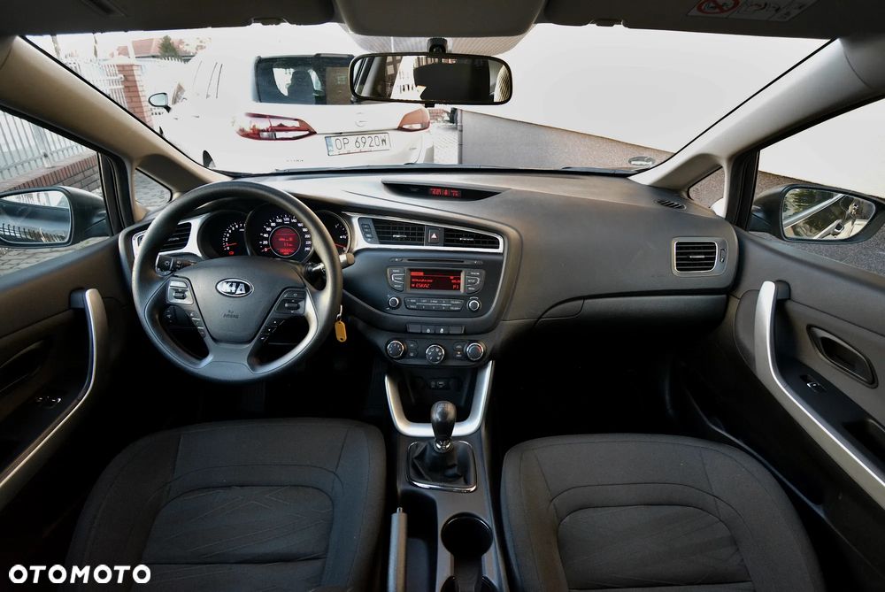 Kia Ceed 1.6 GDI Edition 7 - 12