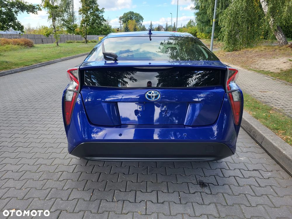 Toyota Prius Plug-in 1.8 Hybrid Executive - 5