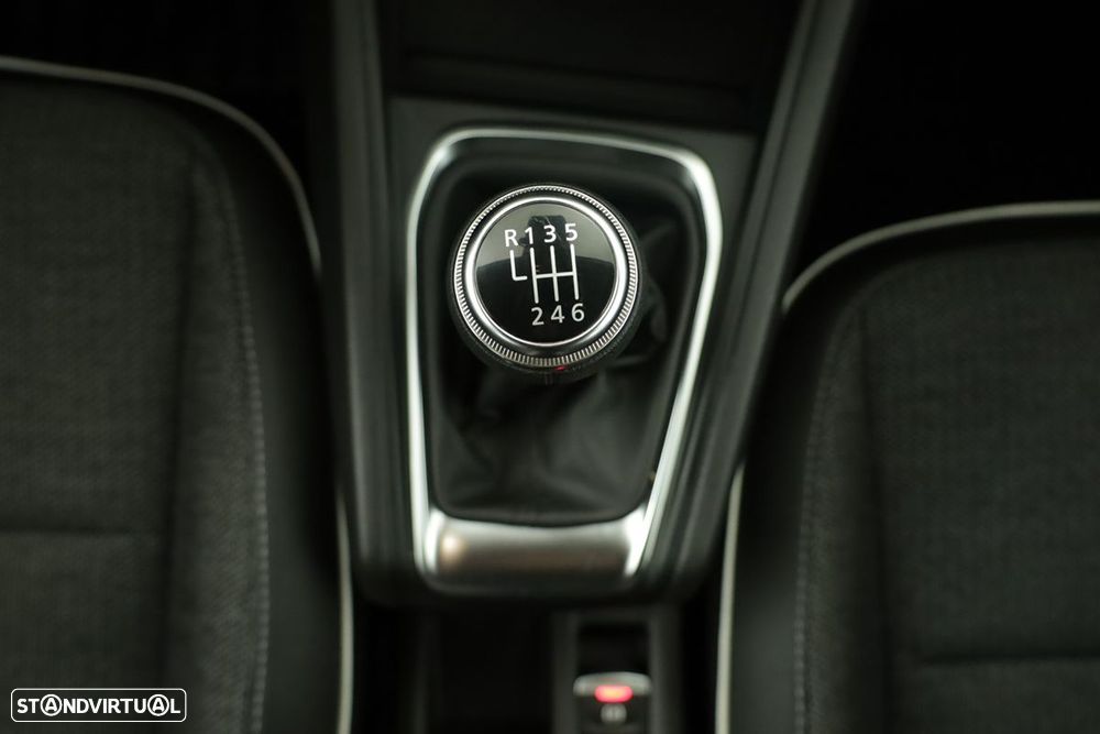 Renault Captur 1.0 TCe Techno Bi-Fuel - 14