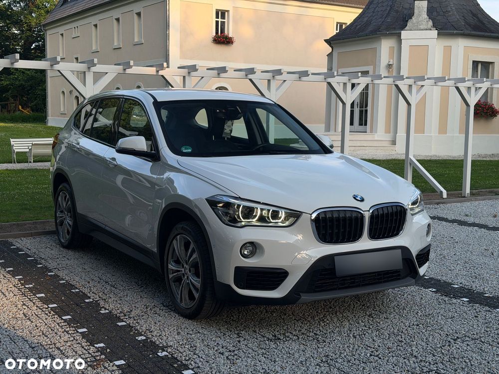 BMW X1 sDrive18d Business Edition - 9