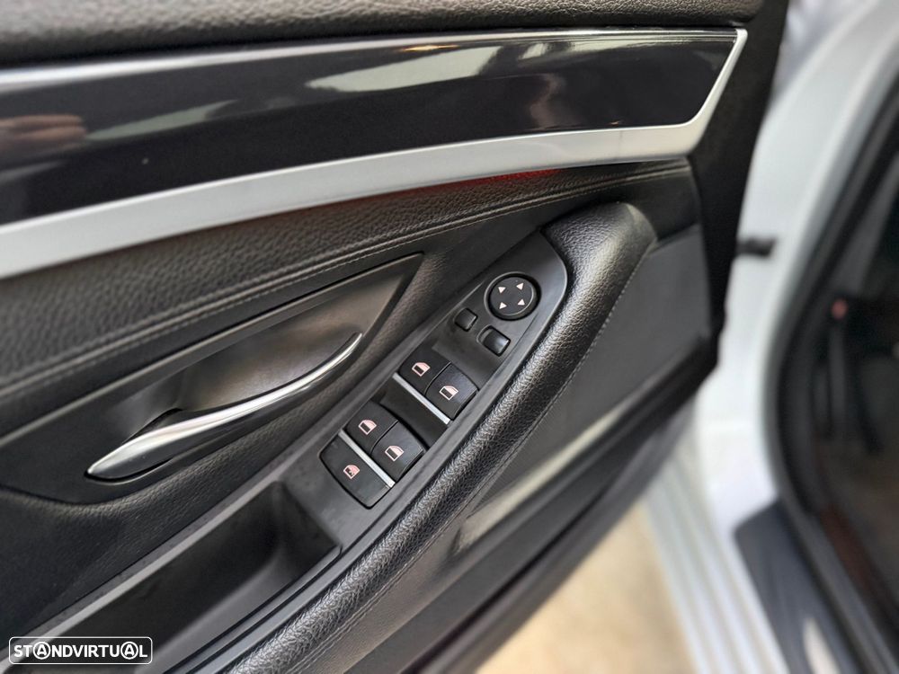 BMW 525 d Line Luxury Auto - 16