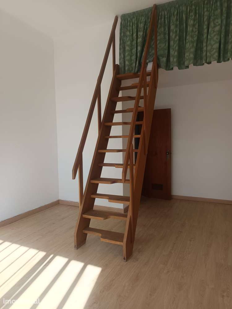 Escritório de 16m² no centro de Coimbra com boas ligações - Grande imagem: 4/7